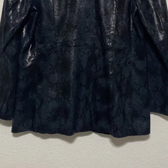 Bernardo Womens Black Animal Print Genuine Leather Collared Leather Jacket Sz M - Picture 6 of 9